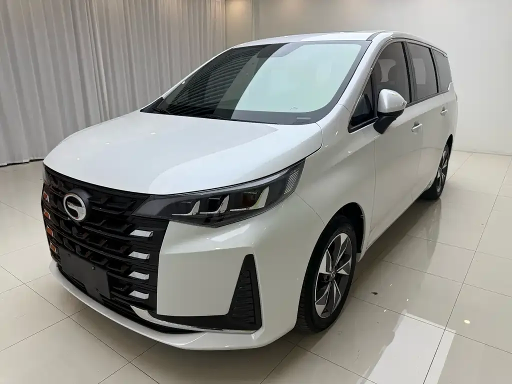 GAC Motor Trumpchi M6 — фото 1