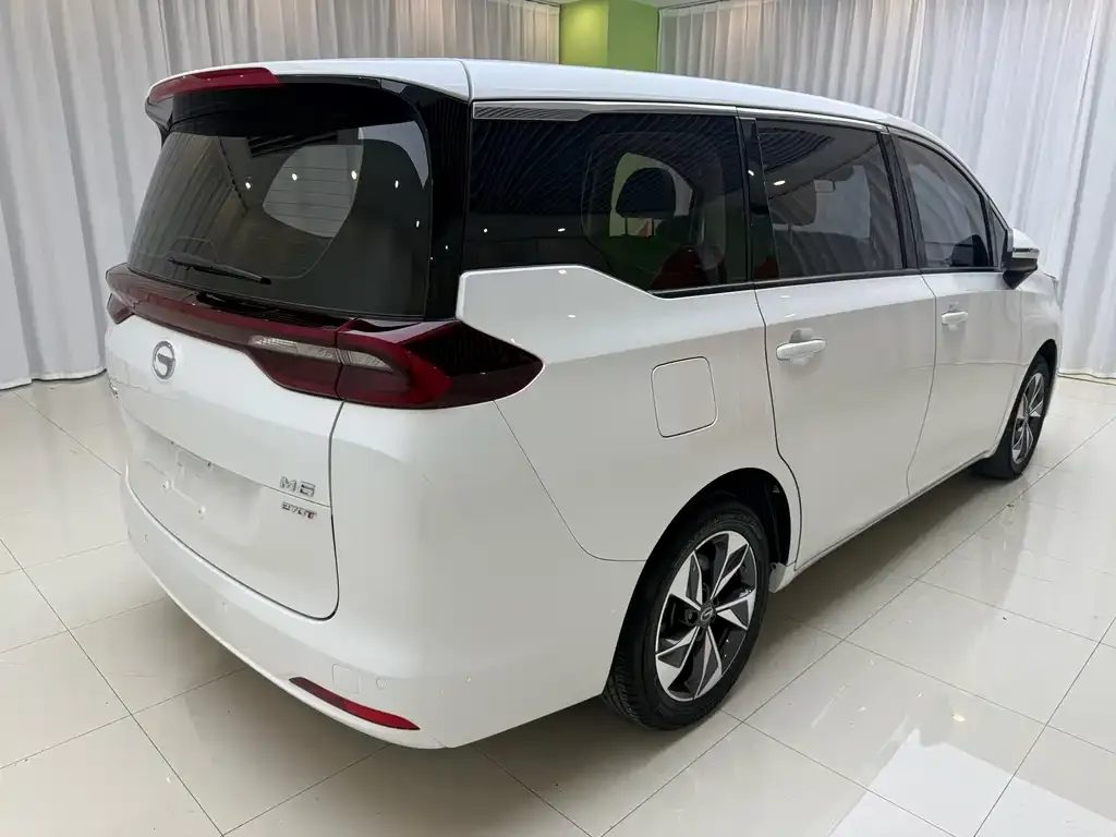GAC Motor Trumpchi M6 — фото 2