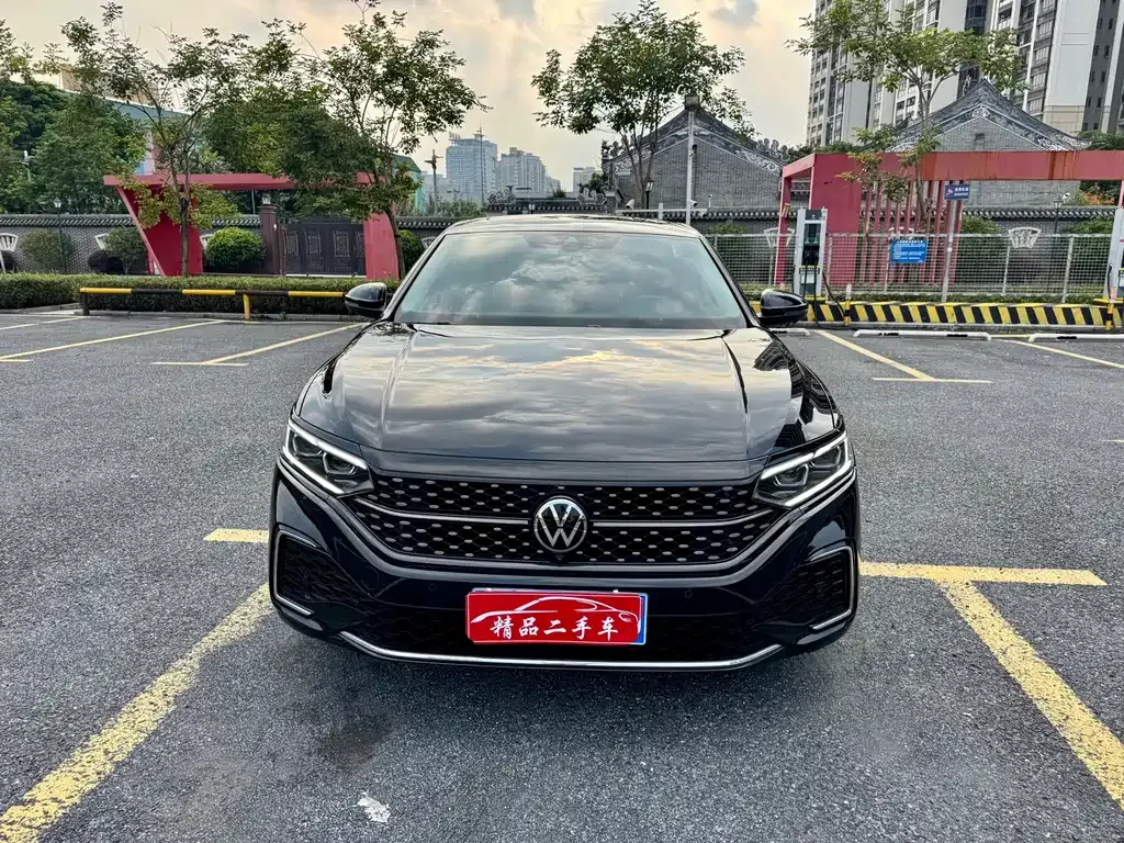 Volkswagen Passat — фото 6