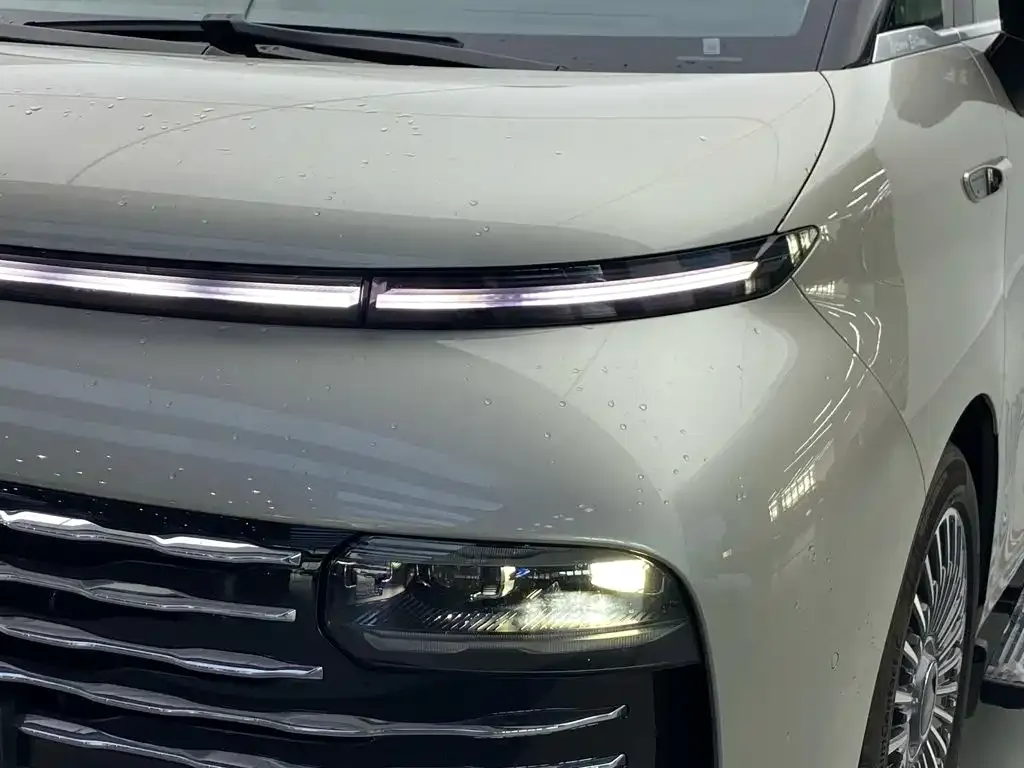 Geely Galaxy V900 — фото 4