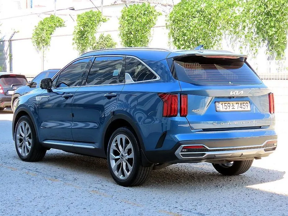 Kia Sorento — фото 5