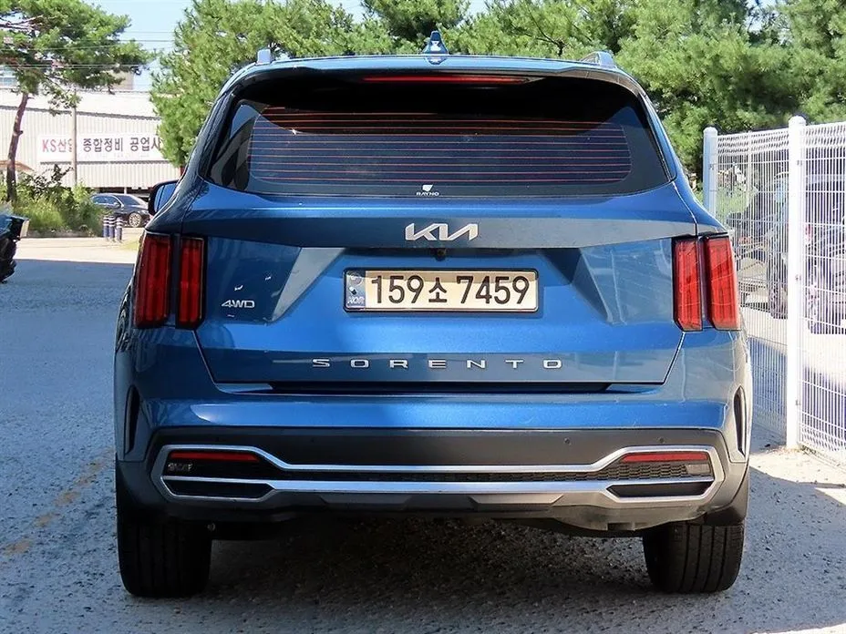 Kia Sorento — фото 3