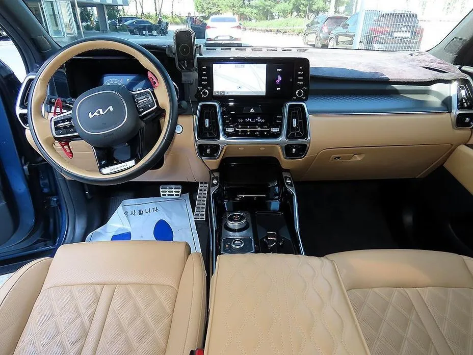 Kia Sorento — фото 9