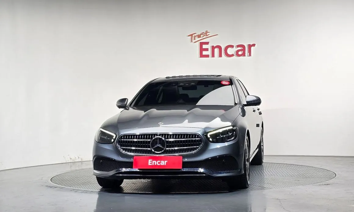 Mercedes-Benz E-Class — фото 10