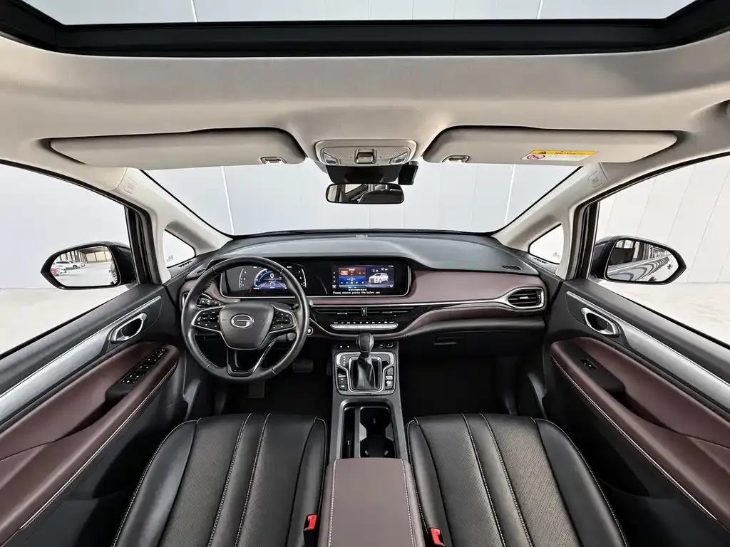 GAC Motor Trumpchi M6 — фото 9