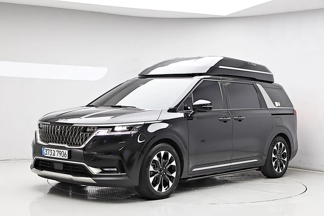 Kia Carnival — фото 1
