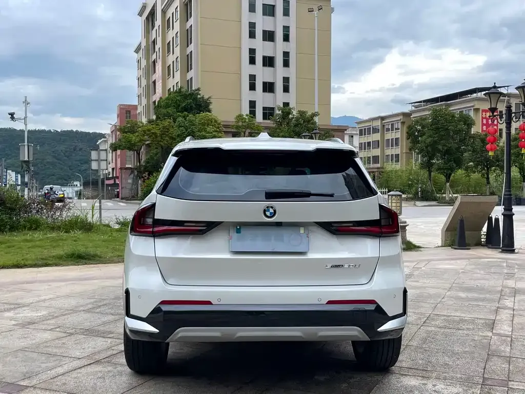 BMW X1 — фото 2