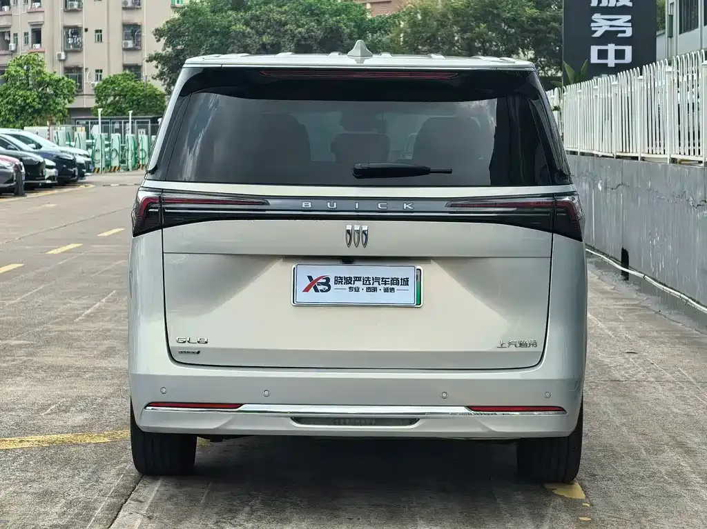 Buick GL8 Hybrid — фото 7