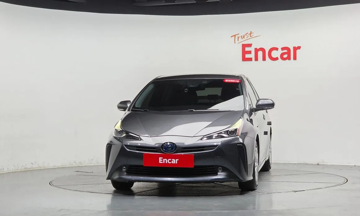 Toyota Prius — фото 7