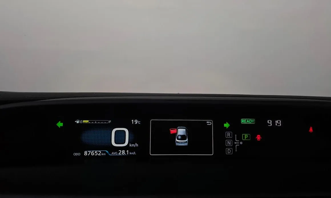 Toyota Prius — фото 2