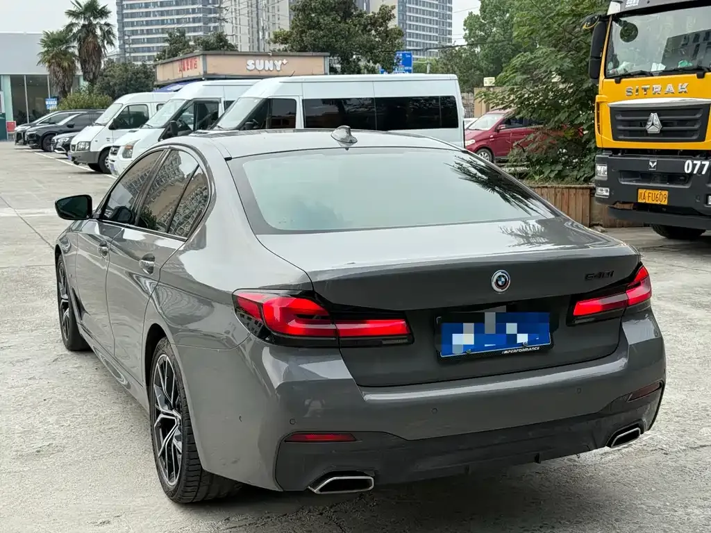 BMW 5 Series (Import) — фото 4
