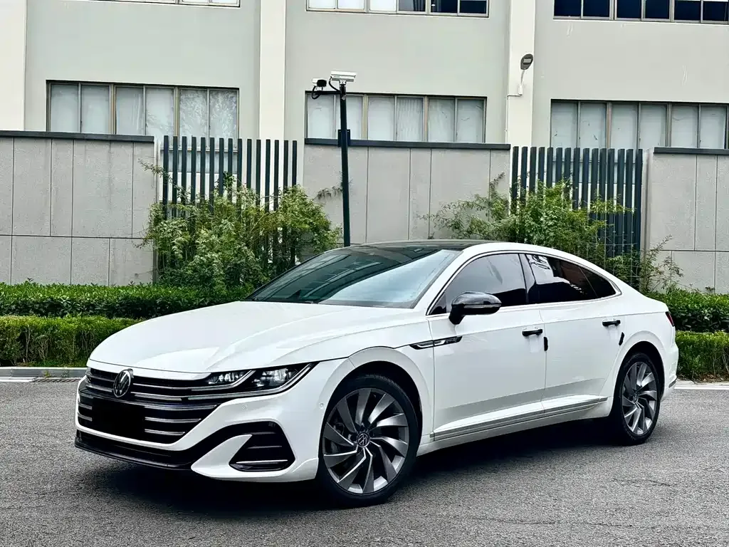 Volkswagen CC — фото 1