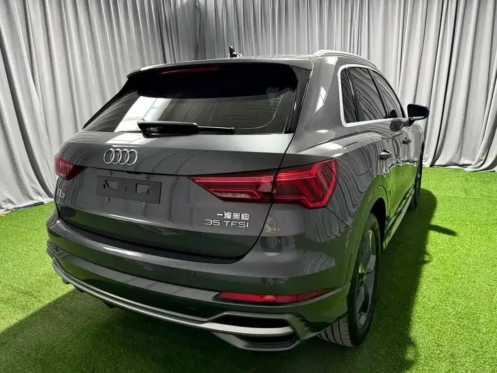 Audi Q3 — фото 5