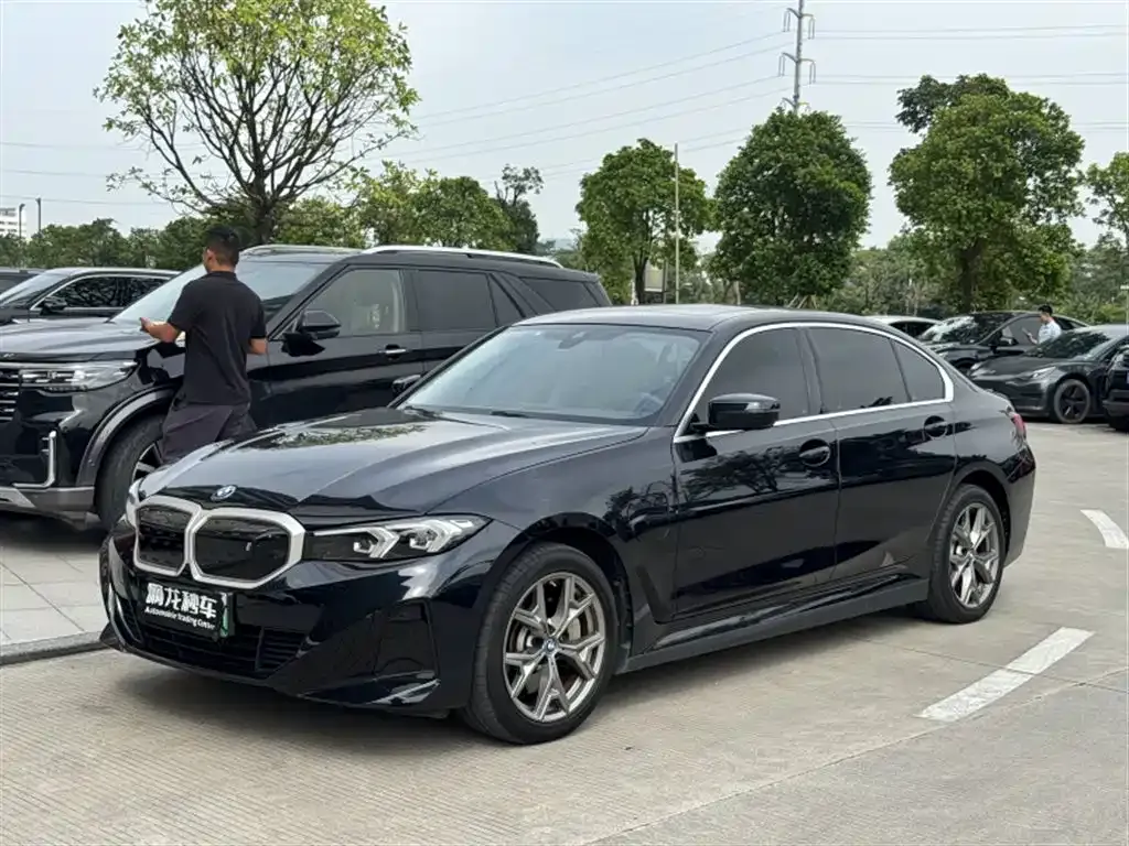BMW i3 — фото 1