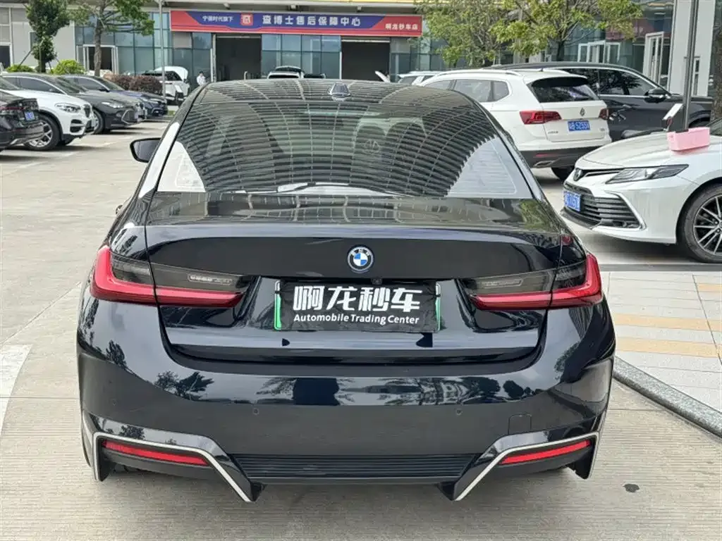 BMW i3 — фото 7