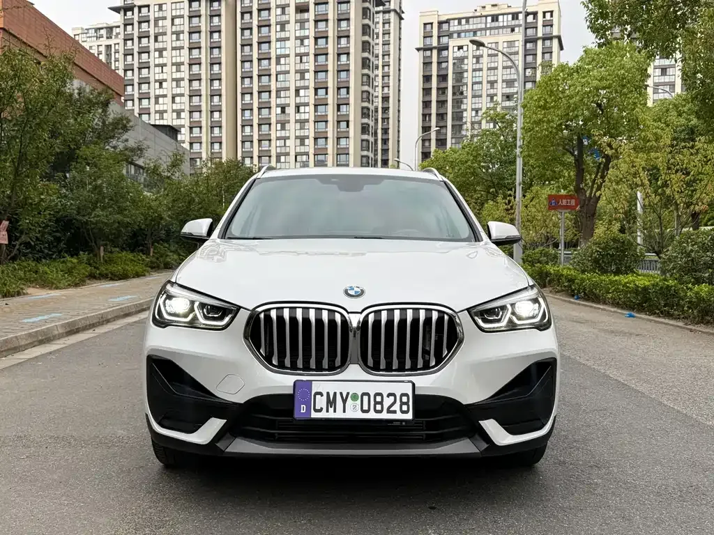 BMW X1 — фото 7