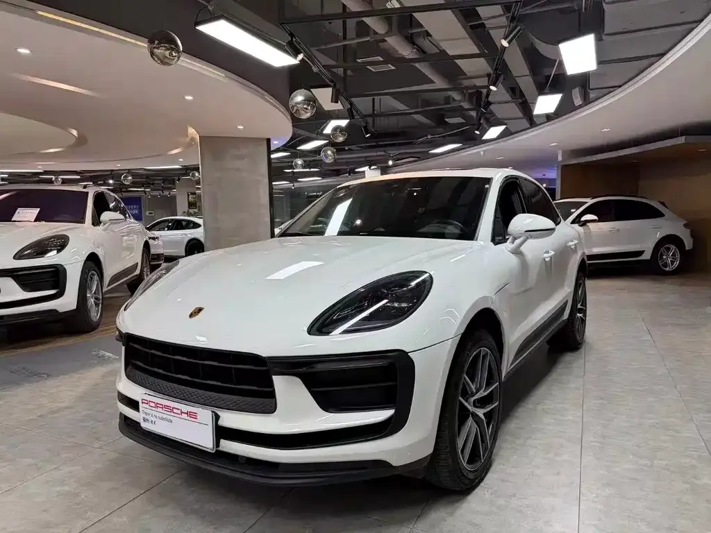 Porsche Macan — фото 1
