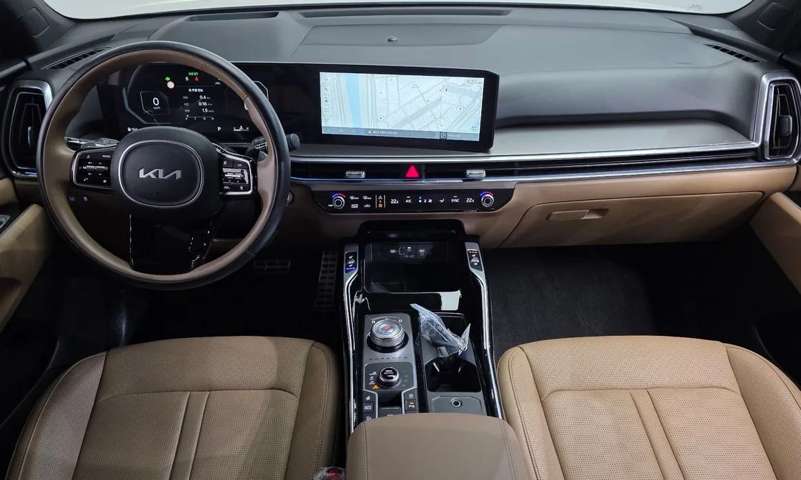 Kia Sorento — фото 8