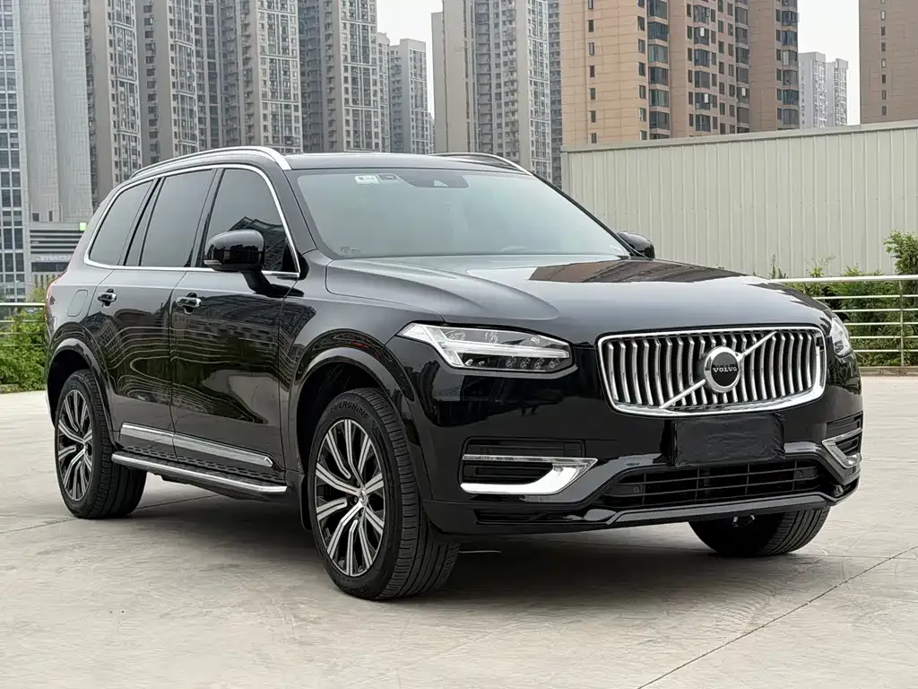 Volvo XC90 — фото 9
