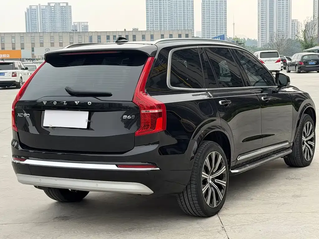 Volvo XC90 — фото 7