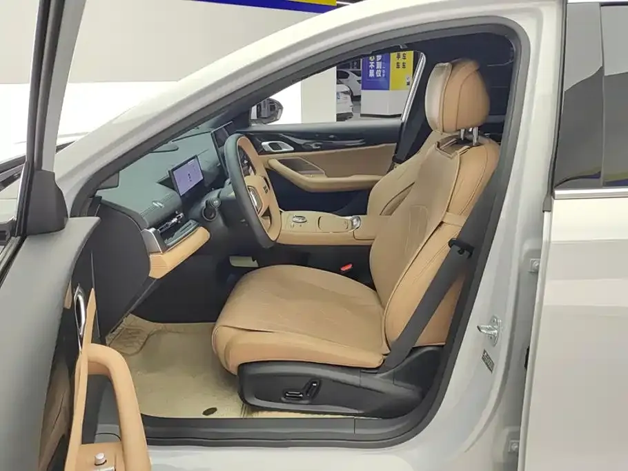 Geely Galaxy A7 EM — фото 8