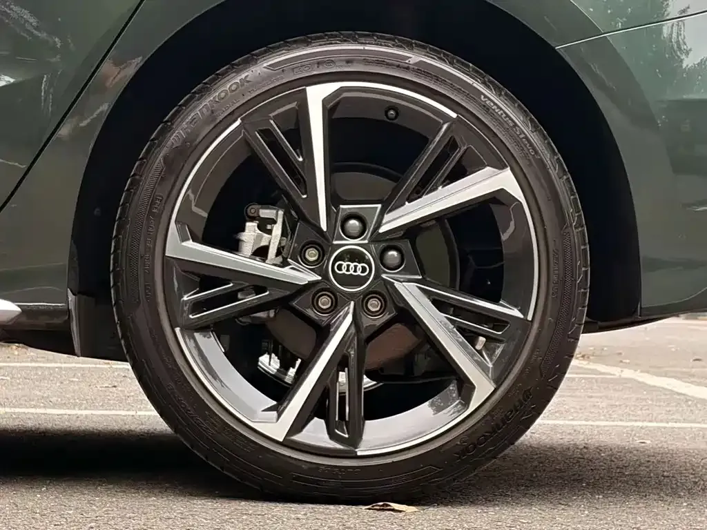 Audi A3 — фото 2