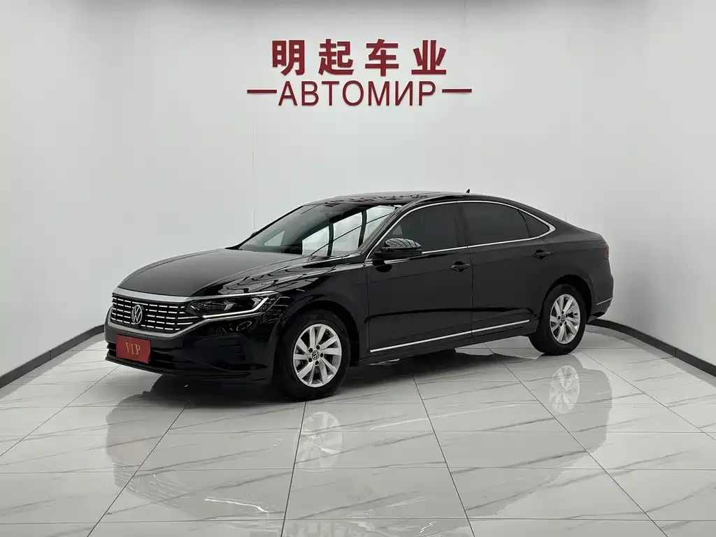 Volkswagen Passat — фото 1