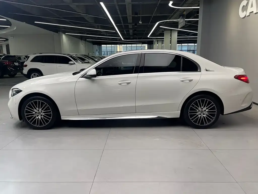 Mercedes-Benz C-Class — фото 10