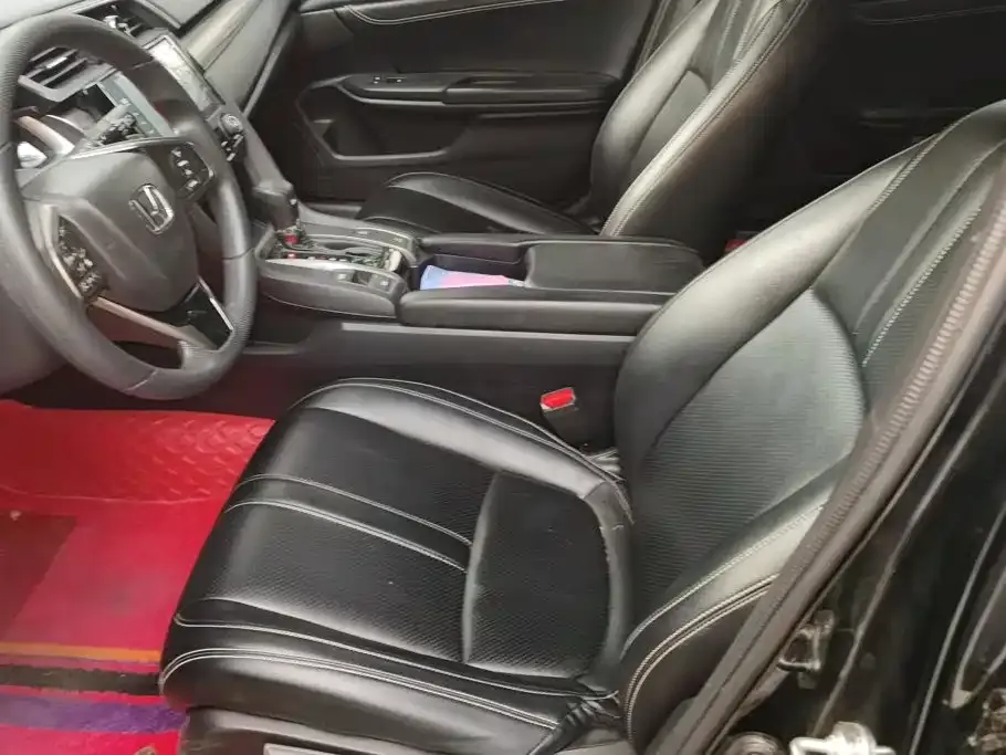 Honda Civic — фото 10