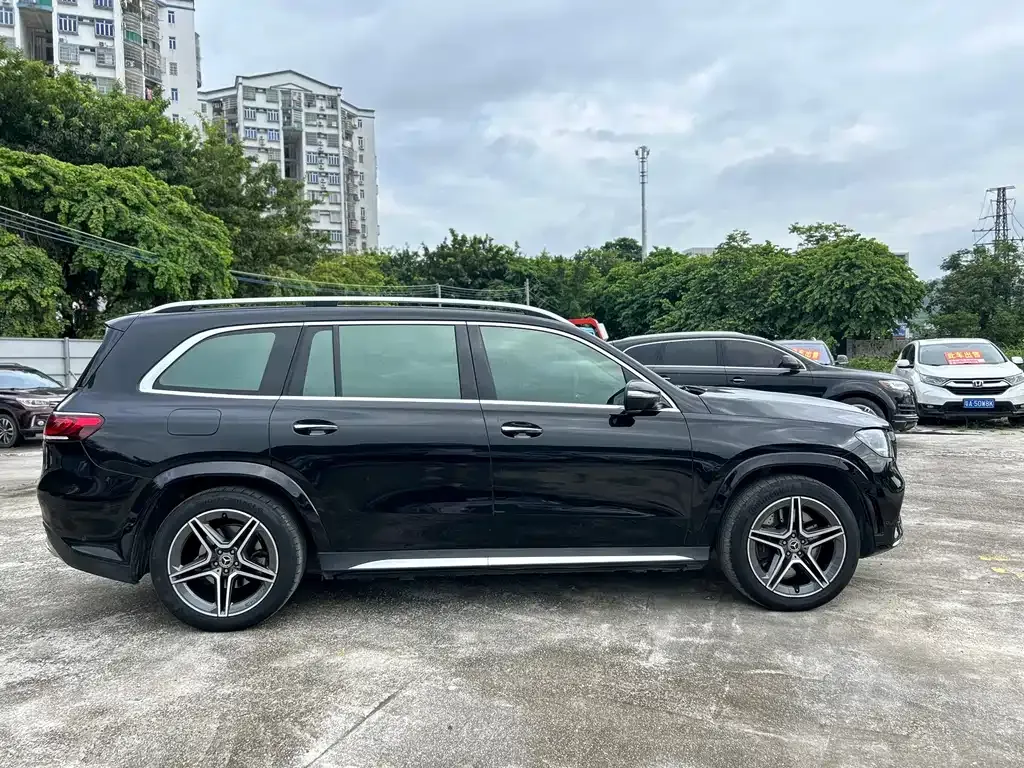 Mercedes-Benz GLS — фото 9