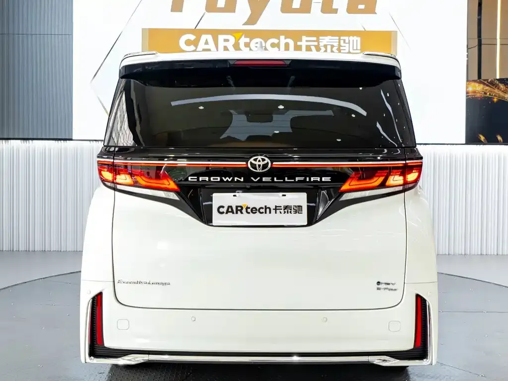 Toyota Vellfire — фото 6