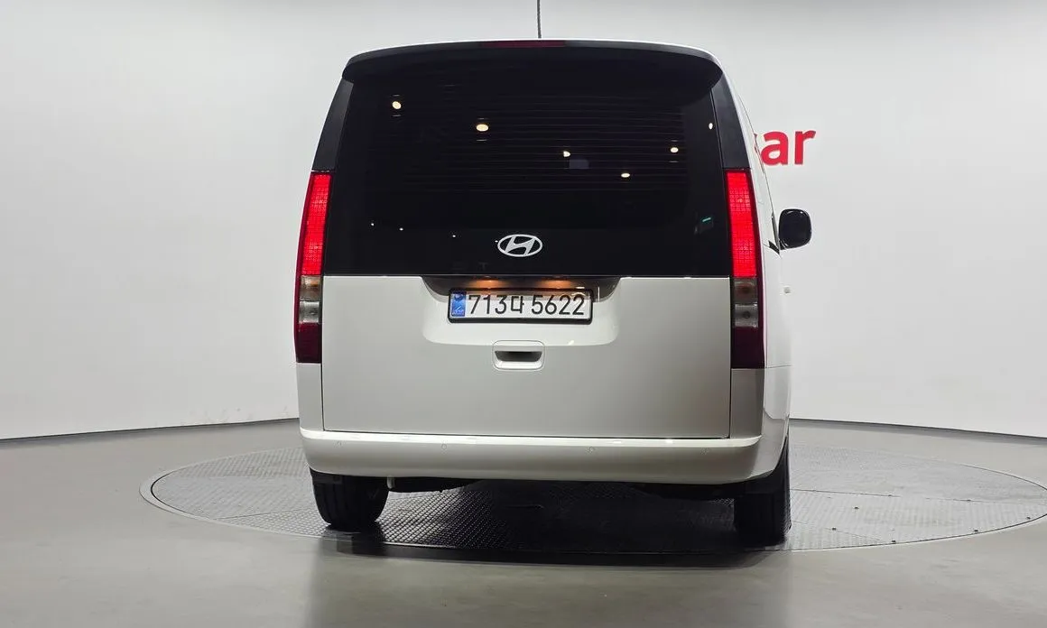 Hyundai Staria — фото 4