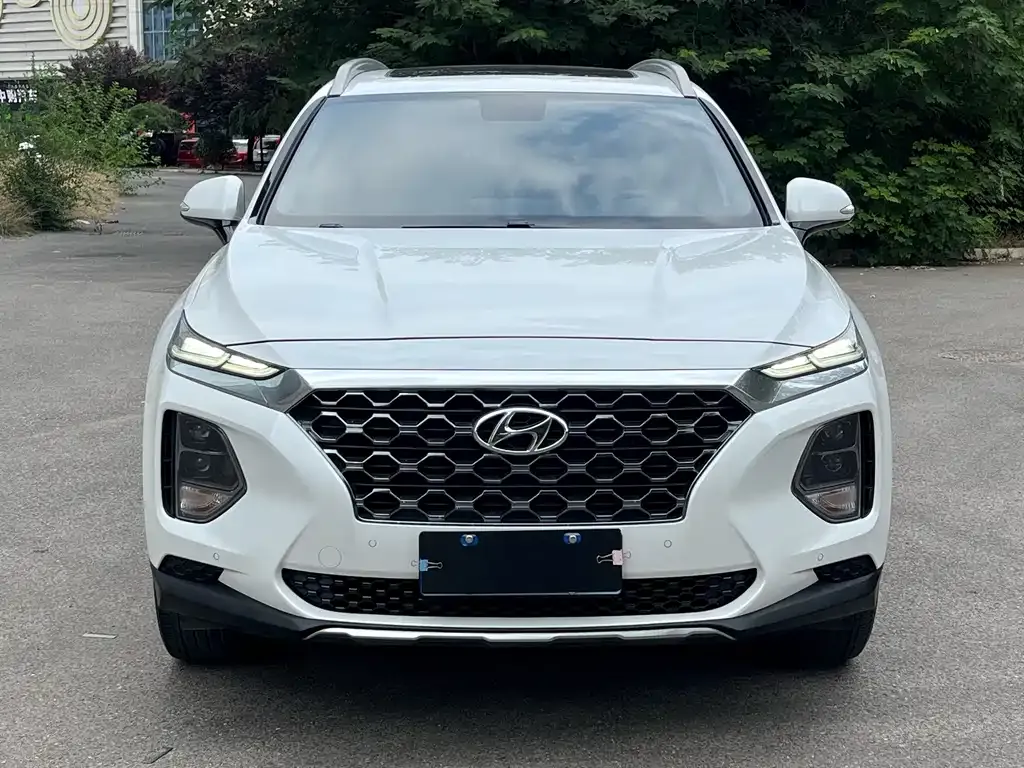 Hyundai Santa Fe — фото 2