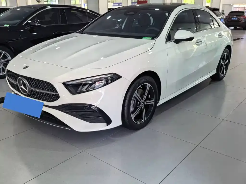 Mercedes-Benz A-Class — фото 1