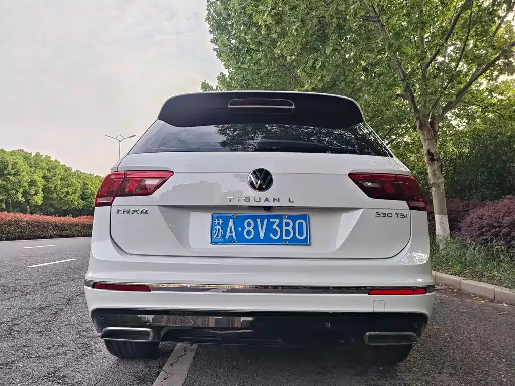 Volkswagen Tiguan L — фото 4