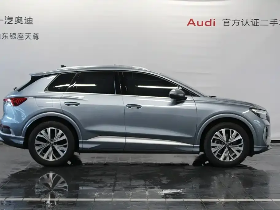 Audi Q4 e-tron — фото 10