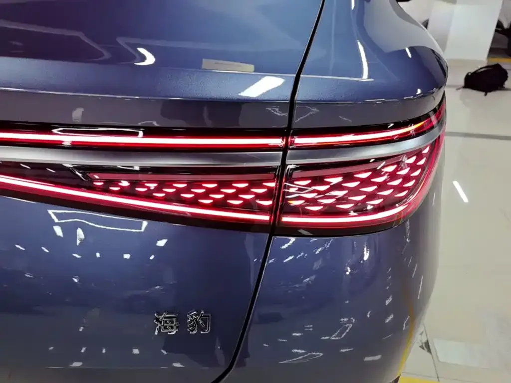 BYD Seal — фото 4