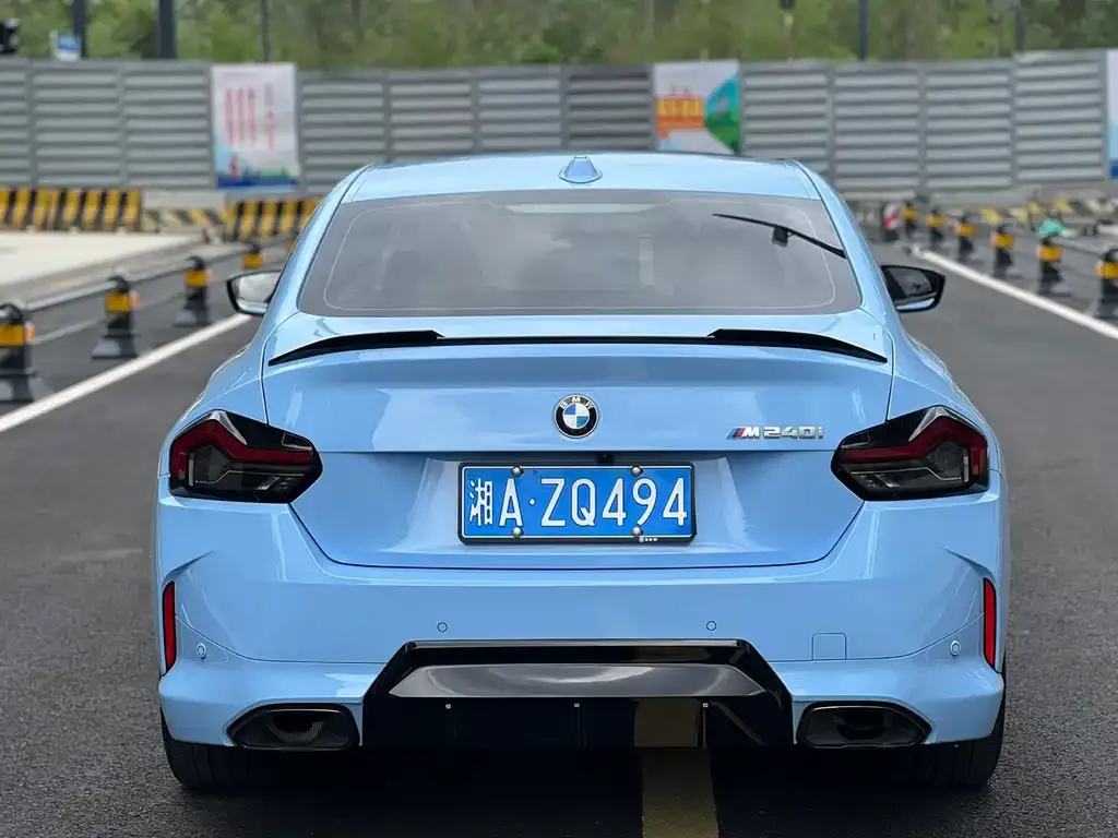 BMW M240i — фото 4