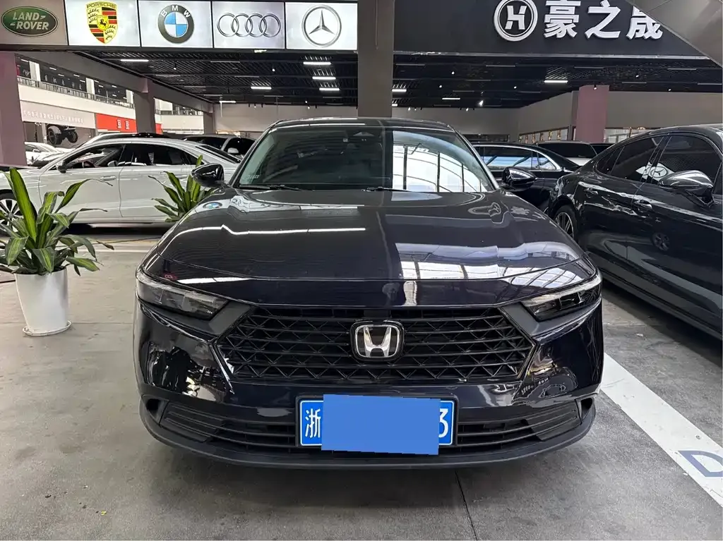 Honda Accord — фото 7