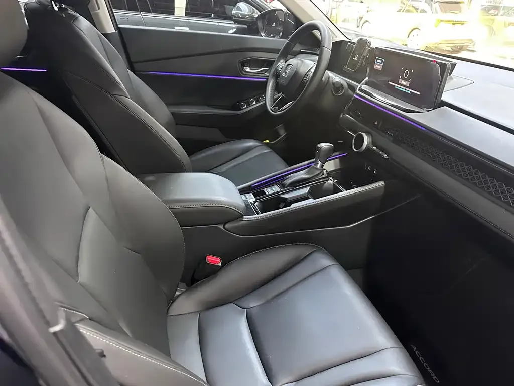 Honda Accord — фото 3