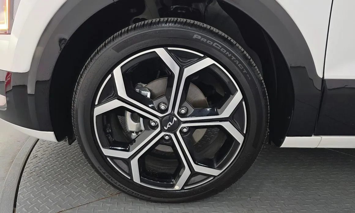 Kia Niro — фото 10
