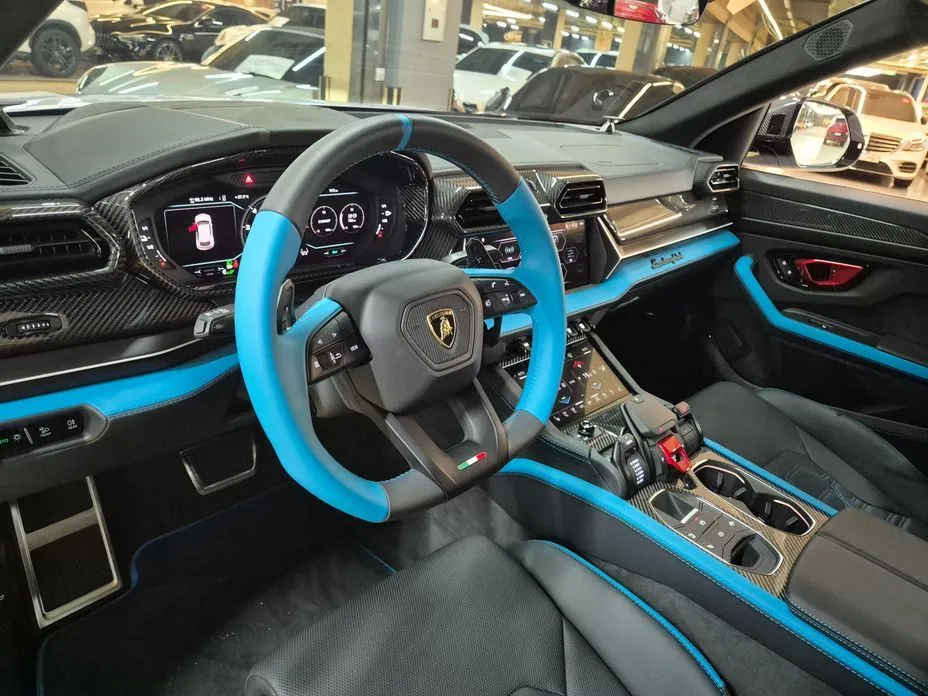 Lamborghini Urus — фото 8
