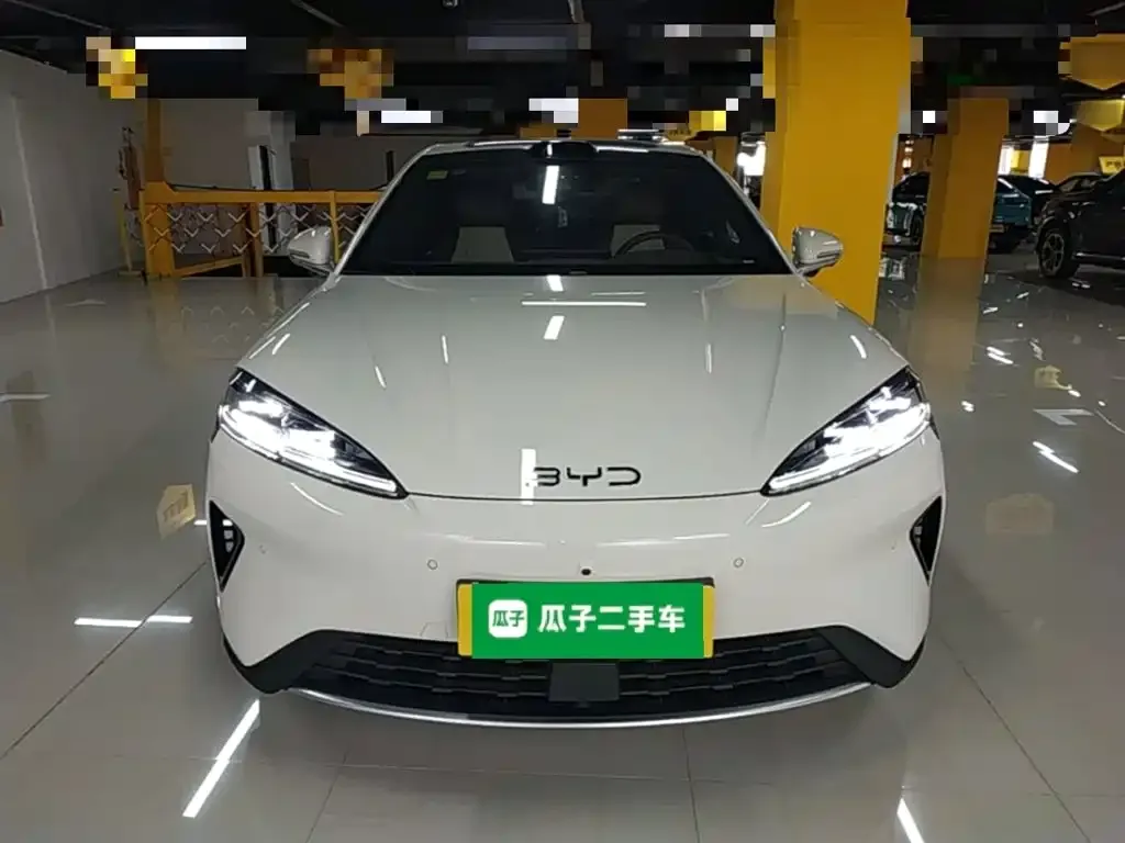 BYD Seal 07 DM-i — фото 9