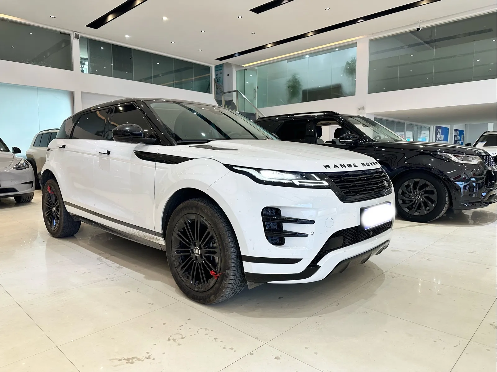 Land Rover Evoque — фото 9