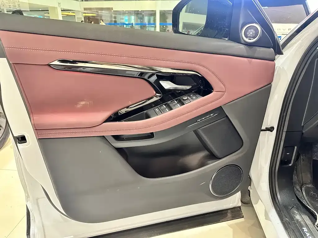 Land Rover Evoque — фото 2