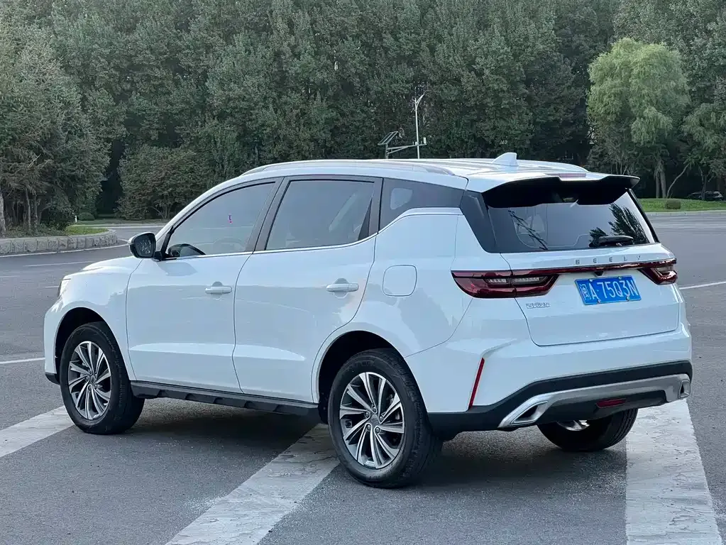 Geely Vision X6 — фото 7