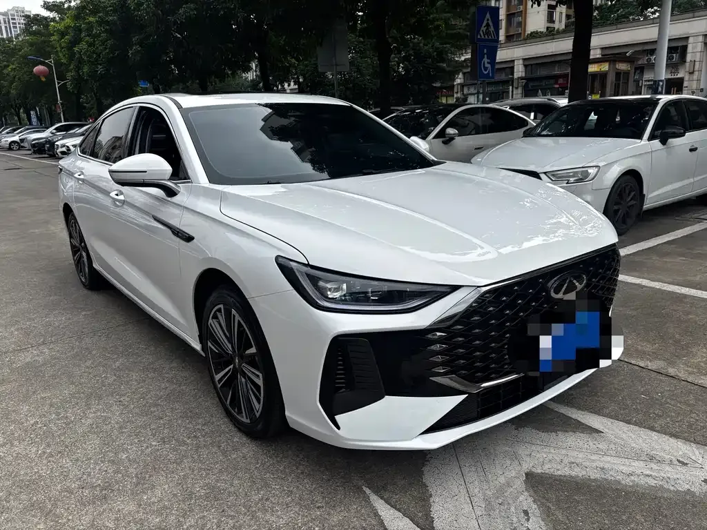 Chery Arrizo 8 PRO — фото 8