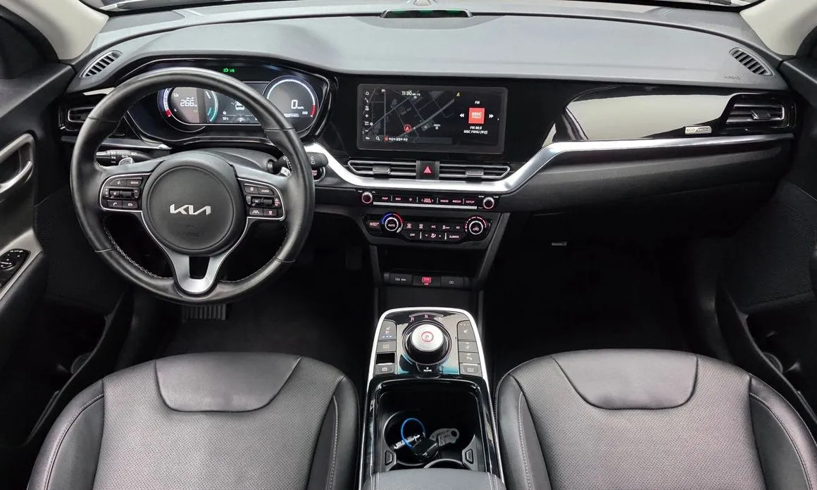Kia Niro — фото 8