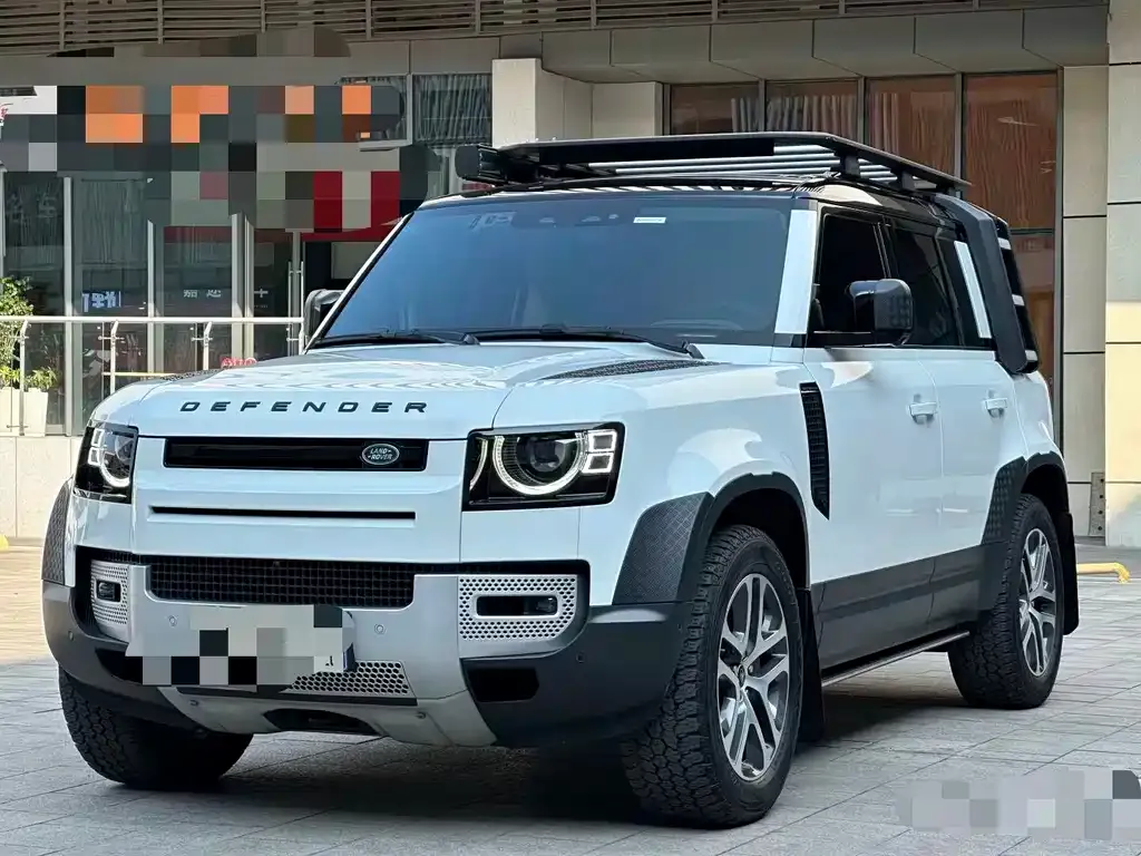 Land Rover Defender — фото 1