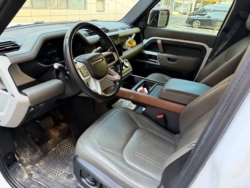 Land Rover Defender — фото 4